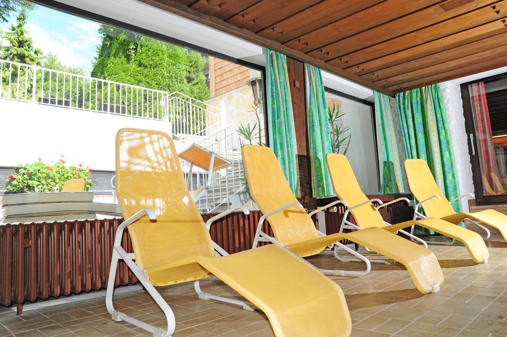 Ferienwohnungen Kurhotel Eichinger บาดวือริสโฮเฟิน ภายนอก รูปภาพ